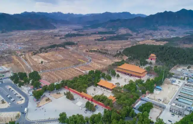 - China Xian Tour: Private & Tailor-Made China Tours Panoramic view of Ming Tombs