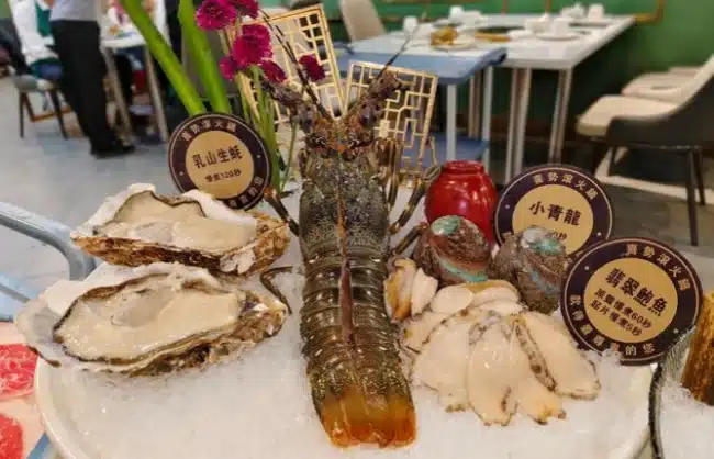 Tasting fresh seafood in Shenzhen - China Xian Tour: Private & Tailor-Made China Tours Tasting fresh seafood in Shenzhen