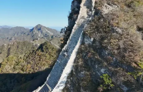 eagles flies facing upward - China Xian Tour: Private & Tailor-Made China Tours Eagle Flies Facing Upward of Beijing Jiankou Great Wall