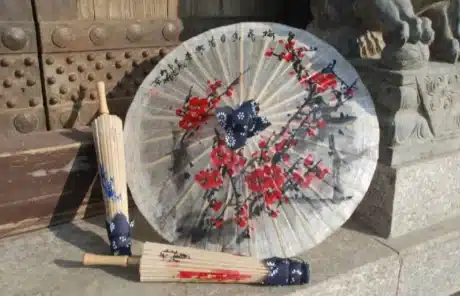 oil-paper umbrella - China Xian Tour: Private & Tailor-Made China Tours oil-paper umbrella