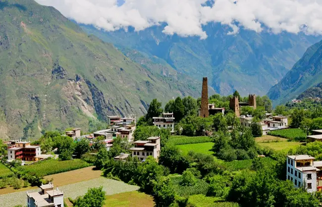 zhonglu tibetan village danba
