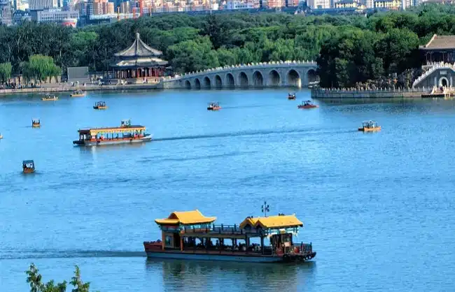 boat-ride-kunming-lake - China Xian Tour: Private & Tailor-Made China Tours boat ride kunming lake
