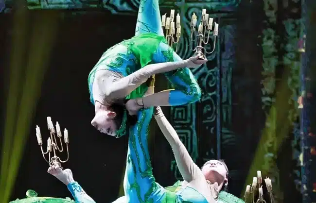 chinese-acrobatics-show - China Xian Tour: Private & Tailor-Made China Tours chinese acrobatics show