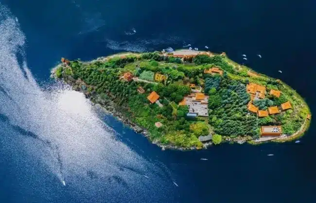 gushan island - China Xian Tour: Private & Tailor-Made China Tours Gushan Island in Kunming Fuxian Lake
