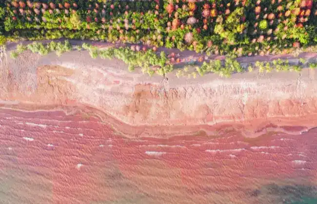 red beach - China Xian Tour: Private & Tailor-Made China Tours Red Beach in Kunming Fuxian Lake