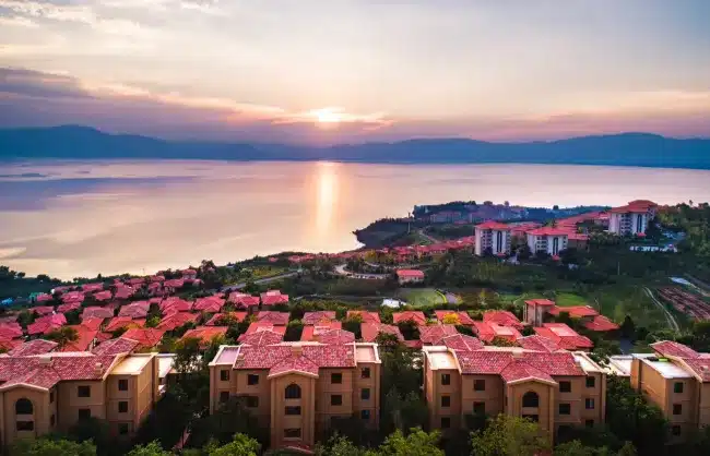 sun mountain town - China Xian Tour: Private & Tailor-Made China Tours Sun Mountain Town in Kunming Fuxian Lake