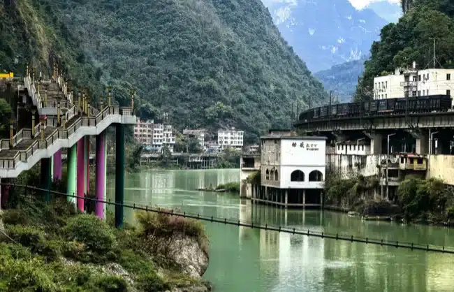 yanjin-riverside - China Xian Tour: Private & Tailor-Made China Tours yanjin-riverside