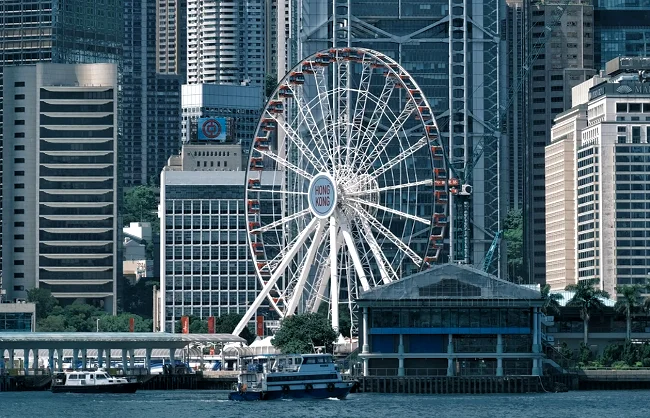 60-meter-high hong kong observation wheel at central | China Xian Tour: Private & Tailor-Made China Tours 60-meter-high Hong Kong Observation Wheel at Central