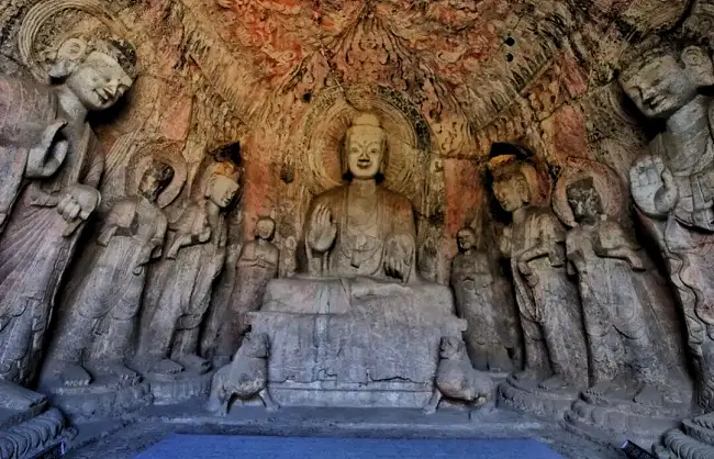 binyang-middle-cave | China Xian Tour: Private & Tailor-Made China Tours Binyang Middle Cave interior view