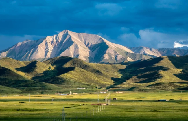 Qilian Mountains natural mountain scenery