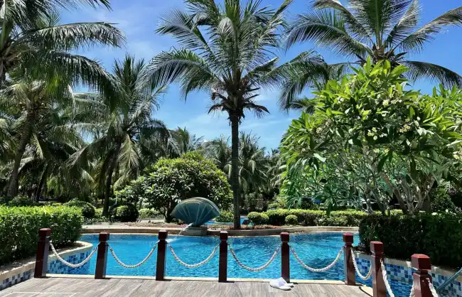 sanya-haitang-bay-sheraton-resort | China Xian Tour: Private & Tailor-Made China Tours Sanya Haitang Bay Sheraton Resort