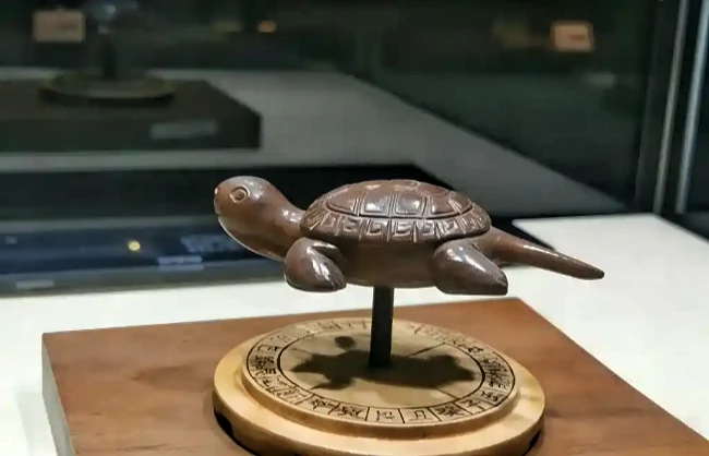 south-pointing-tortoise | China Xian Tour: Private & Tailor-Made China Tours South-pointing Tortoise
