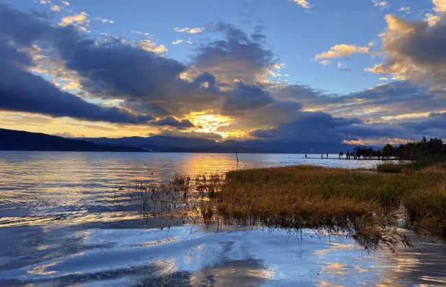 erhai-lake-september | China Xian Tour: Private & Tailor-Made China Tours erhai-lake-september