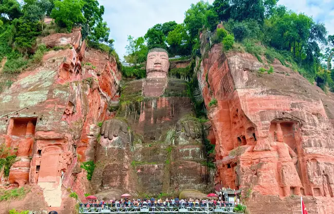 full view leshan giant buddha