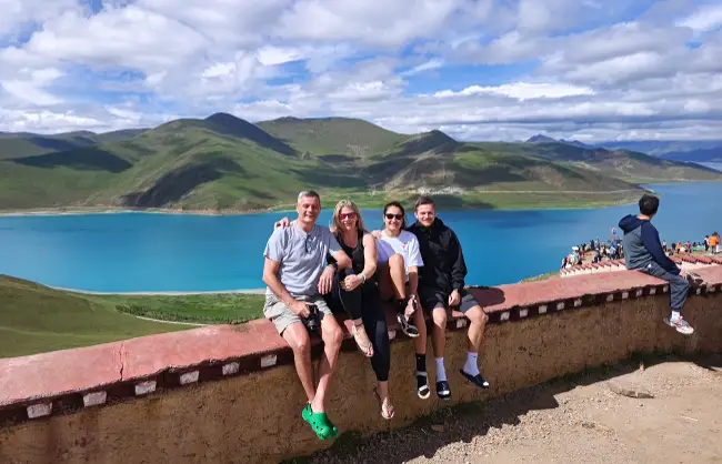 guests visit yamdrok lake | China Xian Tour: Private & Tailor-Made China Tours yamdrok lake