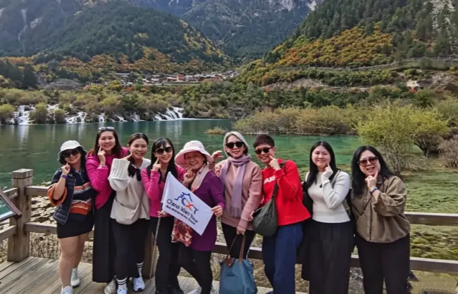 ChinaXianTour's customers at Jiuzhaigou Valley, Sichuan