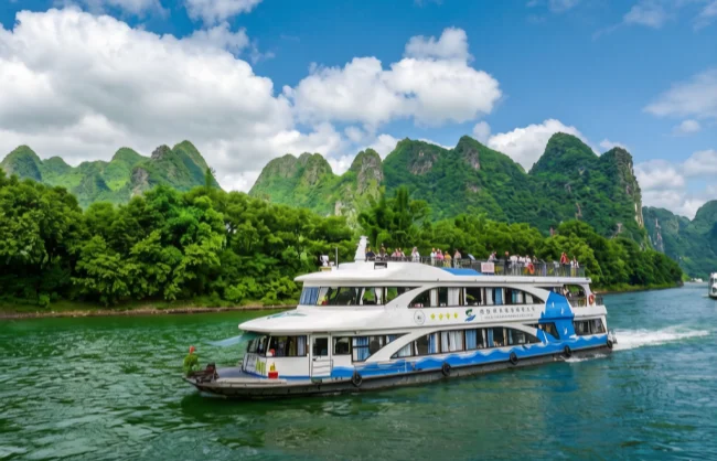 Li River cruise Guilin karst landscape