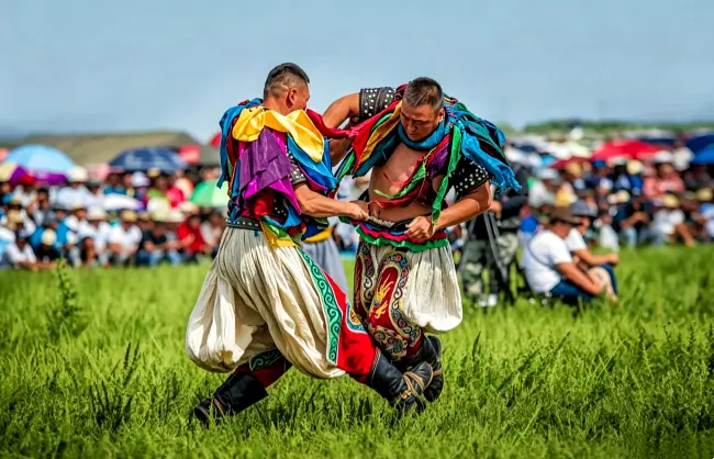 naadam-festival | China Xian Tour: Private & Tailor-Made China Tours Mongolian wrestling at Hulunbuir Naadam Festival