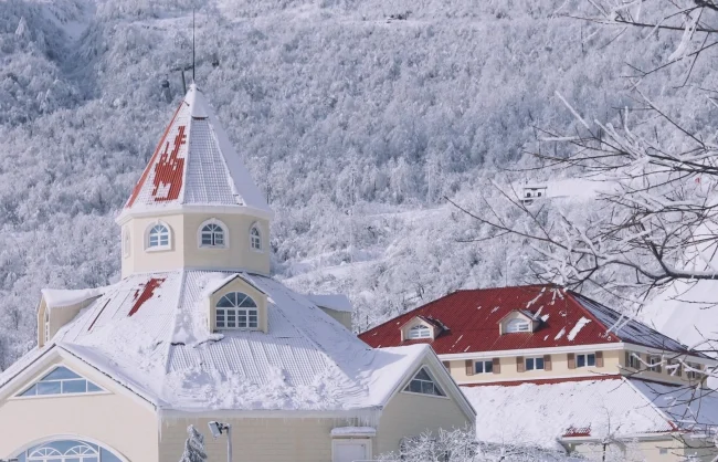 xiling-snow-mountain-november | China Xian Tour: Private & Tailor-Made China Tours xiling-snow-mountain-november