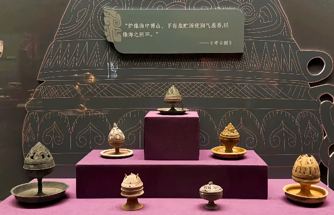 bronze-collections-at-shanghai-museum | China Xian Tour: Private & Tailor-Made China Tours Bronze collections at Shanghai Museum