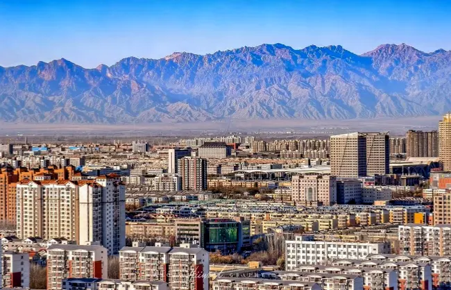 helan-mountains-behind-ningxia | China Xian Tour: Private & Tailor-Made China Tours Helan Mountains behind Ningxia