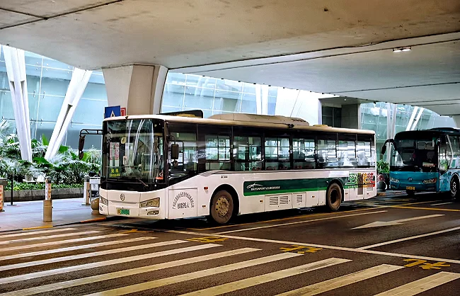 long-distance bus at guangzhou airport | China Xian Tour: Private & Tailor-Made China Tours Long-distance bus at Guangzhou Airport