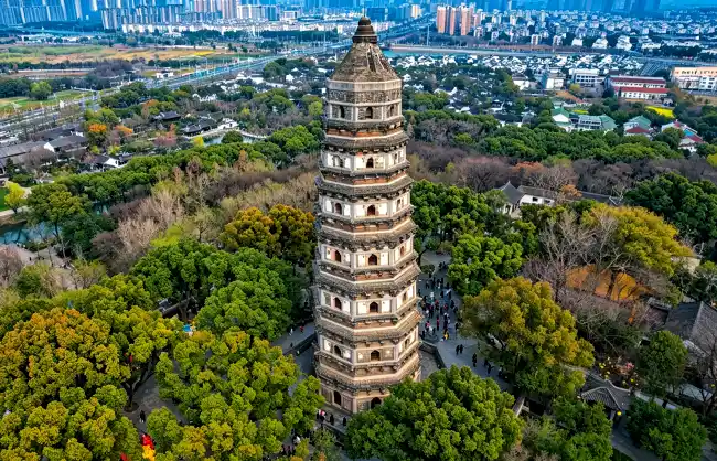 suzhou-tiger-hill | China Xian Tour: Private & Tailor-Made China Tours Suzhou Tiger Hill scenic spot with ancient pagoda