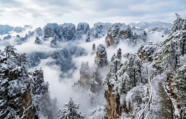 zhangjiajie-in-winter | China Xian Tour: Private & Tailor-Made China Tours Zhangjiajie winter snow scenery