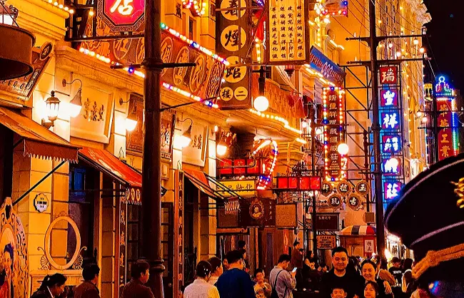 zhengzhou-at-night | China Xian Tour: Private & Tailor-Made China Tours zhengzhou-at-night