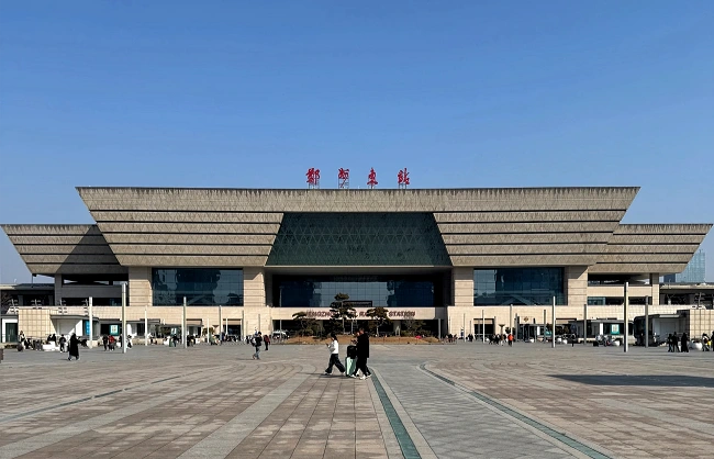zhengzhou-railway-station | China Xian Tour: Private & Tailor-Made China Tours zhengzhou-railway-station