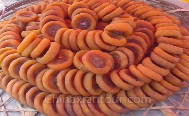 The Fiery-red Persimmon Cake